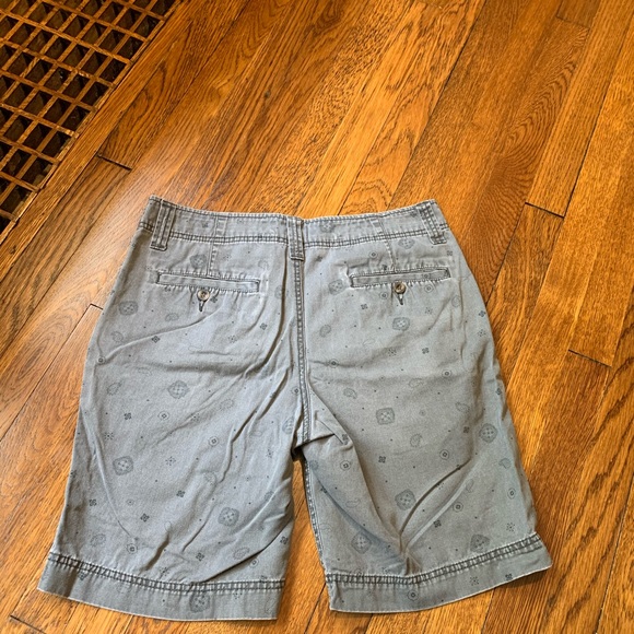 Gray paisley men’s shorts size 32 - Picture 5 of 5